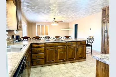 241 W 250 S, Vernal, UT 84078 - Photo 9