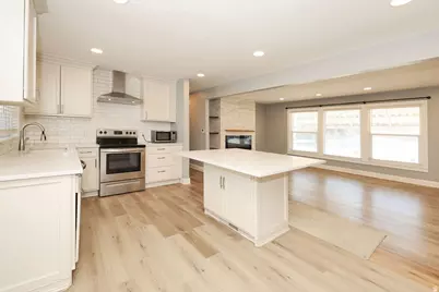 4329 S 275 W, Washington Terrace, UT 84405 - Photo 9