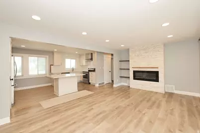 4329 S 275 W, Washington Terrace, UT 84405 - Photo 7