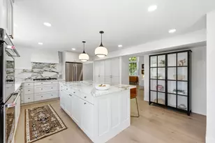 2154 E New Horizon Dr, Sandy, UT 84093 - Photo 11