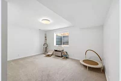 2154 E New Horizon Dr, Sandy, UT 84093 - Photo 47