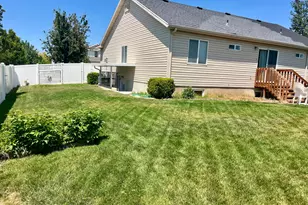 2581 W 1890 N, Clinton, UT 84015 - Photo 29
