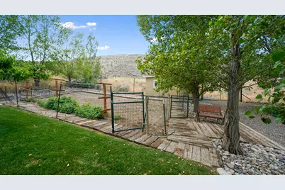 2286 E Cedar Dr, Eagle Mountain, UT 84005 - Photo 39
