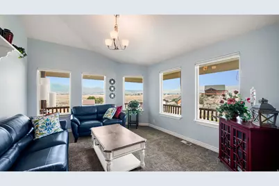 2286 E Cedar Dr, Eagle Mountain, UT 84005 - Photo 3