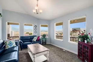 2286 E Cedar Dr, Eagle Mountain, UT 84005 - Photo 3
