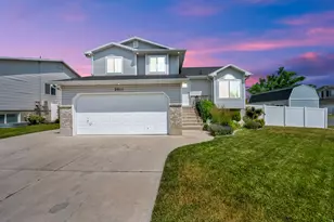 2011 S 2830 W, Syracuse, UT 84075 - Photo 1