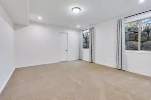 2229 E Viscaya Dr, Draper (UT Cnty), UT 84020 - Photo 55