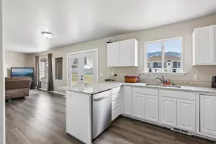 943 W 1140 S, Tooele, UT 84074 - Photo 7