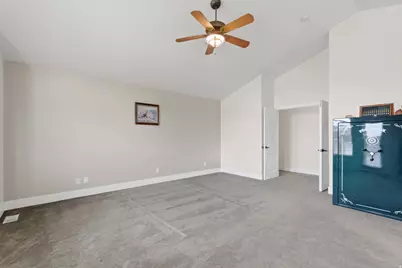 6643 W 5900 S, Hooper, UT 84315 - Photo 27