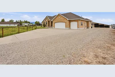6643 W 5900 S, Hooper, UT 84315 - Photo 3