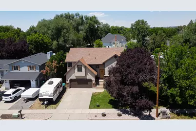 823 E Creekside Dr S, Layton, UT 84041 - Photo 31