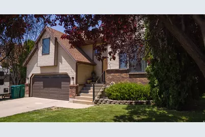 823 E Creekside Dr S, Layton, UT 84041 - Photo 3