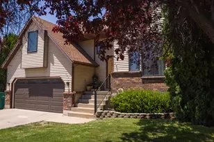 823 E Creekside Dr S, Layton, UT 84041 - Photo 3