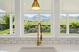 338 S Windy Ridge Dr E, Smithfield, UT 84335 - Photo 1