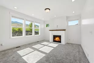 338 S Windy Ridge Dr E, Smithfield, UT 84335 - Photo 17