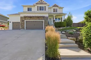 338 S Windy Ridge Dr E, Smithfield, UT 84335 - Photo 3