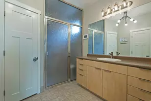 358 E Terra Sol Dr S, Salt Lake City, UT 84115 - Photo 23