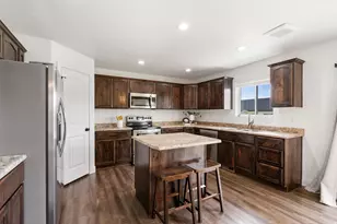 1002 S 130 E, Salem, UT 84653 - Photo 5