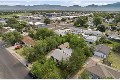 5527 S 4270 W, Kearns, UT 84118 - Photo 33