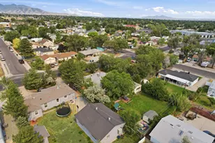 5527 S 4270 W, Kearns, UT 84118 - Photo 35