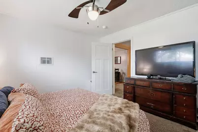 5527 S 4270 W, Kearns, UT 84118 - Photo 9