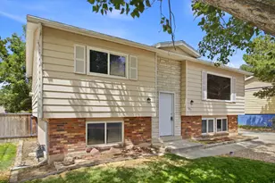 877 E 10600 S, Sandy, UT 84094 - Photo 3