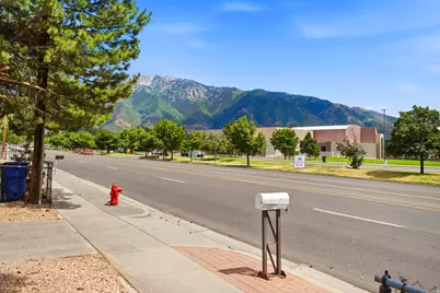 877 E 10600 S, Sandy, UT 84094 - Photo 5