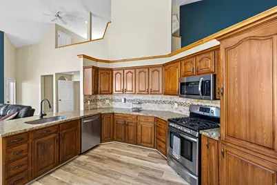 1927 E Bear Creek Dr S, Draper, UT 84020 - Photo 13
