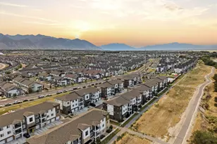 696 N 380 W, Vineyard, UT 84059 - Photo 43