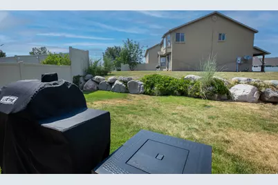 1729 Arnold Dr, Layton, UT 84041 - Photo 25