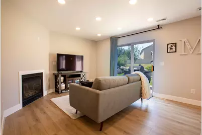 1729 Arnold Dr, Layton, UT 84041 - Photo 7