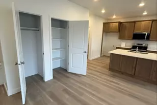 3558 S Early Bright Ct W, West Valley, UT 84120 - Photo 5