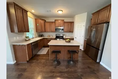 11661 S Kestrel Rise Rd W, South Jordan, UT 84009 - Photo 13