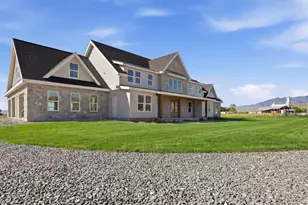 983 W 5650 N, Smithfield, UT 84335 - Photo 3