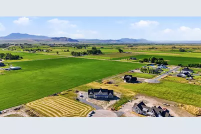 983 W 5650 N, Smithfield, UT 84335 - Photo 15