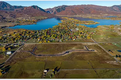 249 S 7900 E #18, Huntsville, UT 84317 - Photo 7