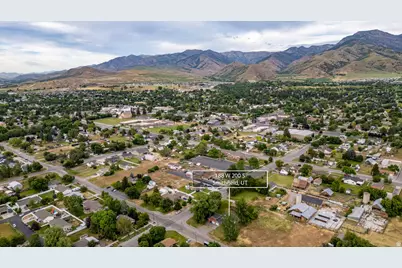 188 W 200 S, Smithfield, UT 84335 - Photo 43