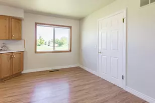 1879 E 2500 S, Naples, UT 84078 - Photo 17