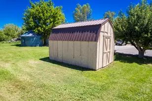 1879 E 2500 S, Naples, UT 84078 - Photo 43