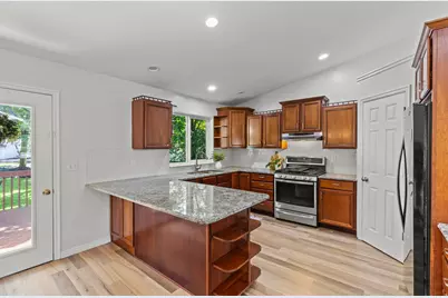 1557 Braxton Pl, Logan, UT 84321 - Photo 9