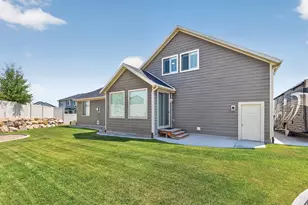 2673 S Ivy Cir W, Saratoga Springs, UT 84045 - Photo 37