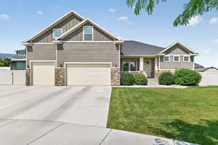 2673 S Ivy Cir W, Saratoga Springs, UT 84045 - Photo 3