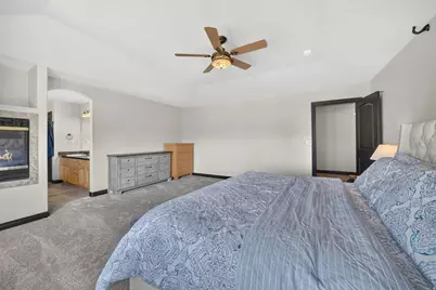 11372 S Via Arboles Ct W, South Jordan, UT 84095 - Photo 17