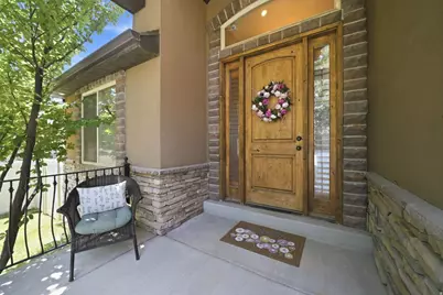 11372 S Via Arboles Ct W, South Jordan, UT 84095 - Photo 3