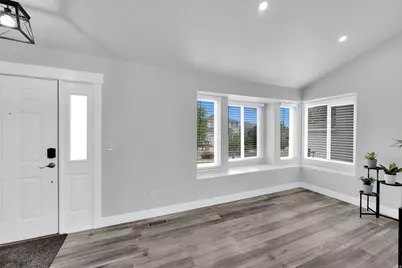 941 E Pond Ridge Dr, Draper, UT 84020 - Photo 3