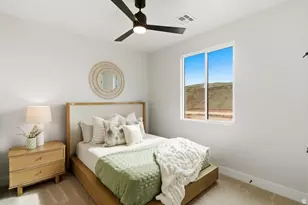 972 E Coyote Crest Dr, Washington, UT 84780 - Photo 31