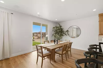 972 E Coyote Crest Dr, Washington, UT 84780 - Photo 19