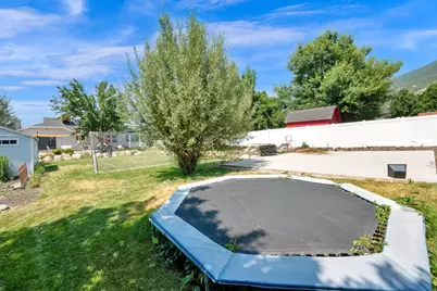 533 W 1850 N, Centerville, UT 84014 - Photo 9