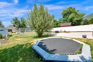 533 W 1850 N, Centerville, UT 84014 - Photo 9