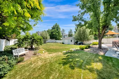 533 W 1850 N, Centerville, UT 84014 - Photo 7